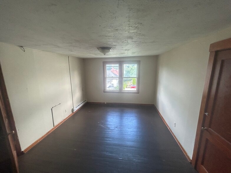 Building Photo - 301 Duquesne Ave