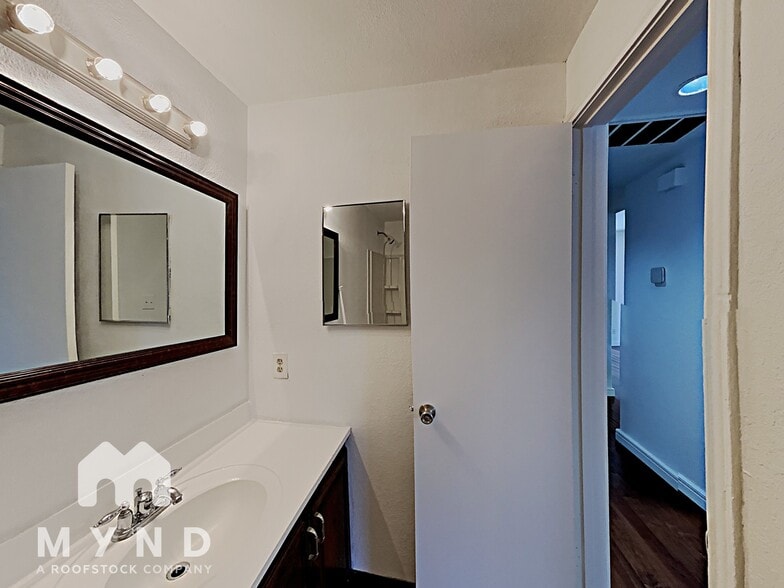 Building Photo - 9747 Whitehurst Dr