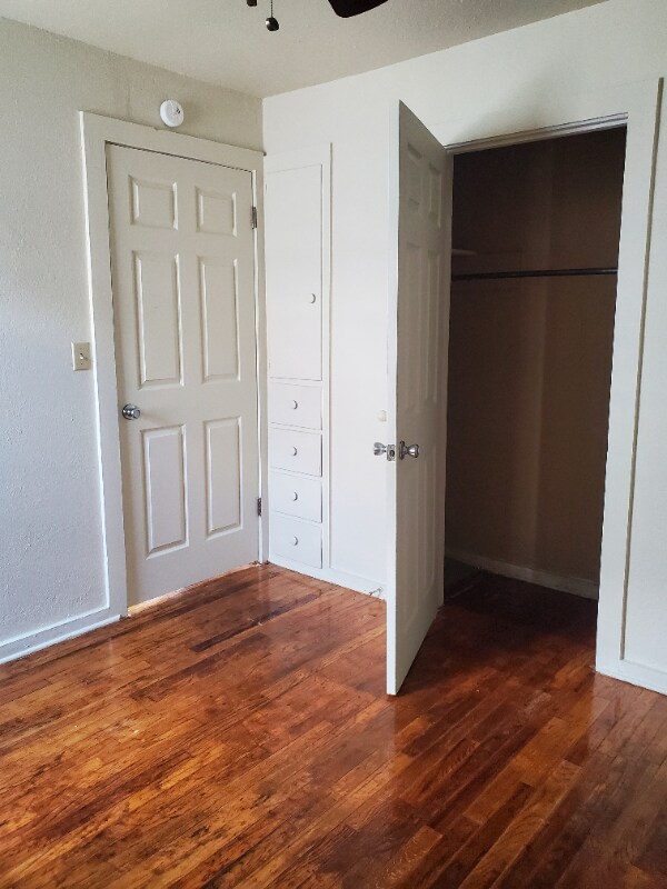 Building Photo - 2710 8th Ave