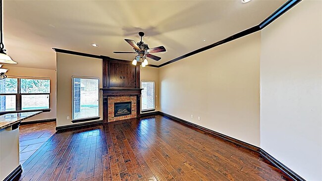 Building Photo - 13532 Gentry Dr