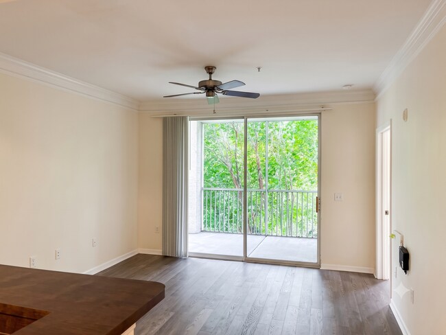 Building Photo - 12837 Madison Pointe Cir