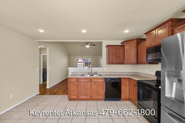 Building Photo - Move-In Ready 4 Bedroom with Gorgeous Natural Light & Spacious Yard in Centerton
