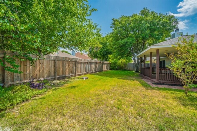 Building Photo - 1832 Camas Dr
