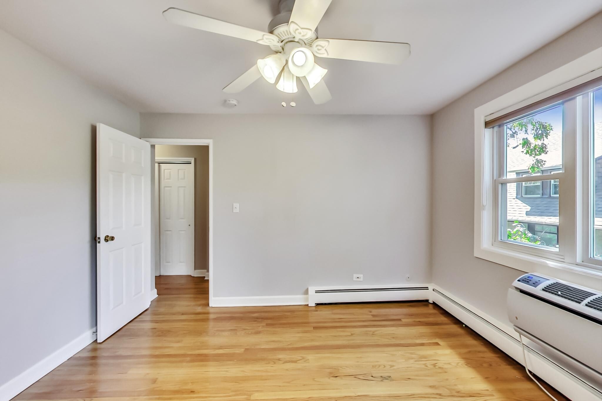 Building Photo - 822 Seward St