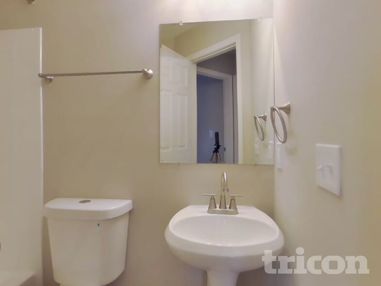 Building Photo - 11012 Mary Digges Pl