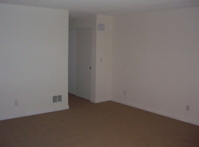 Building Photo - 15220 22nd Ave E