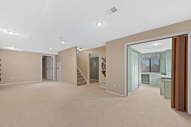 Building Photo - Long Realty & Property Management - Big home. Big yard. Big vibes. 6 beds 4 baths 3,556 sq ft Aur...