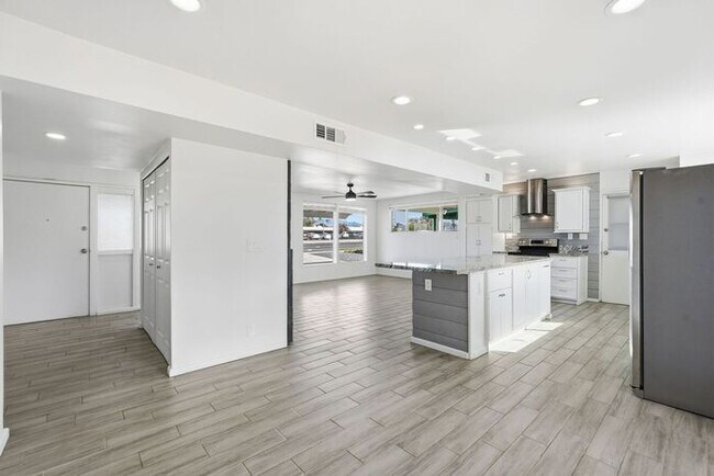 Building Photo - Pending/ Rented - Spacious 3-Bed, 2-Bath East Tucson Home with Large Yard & Open Layout