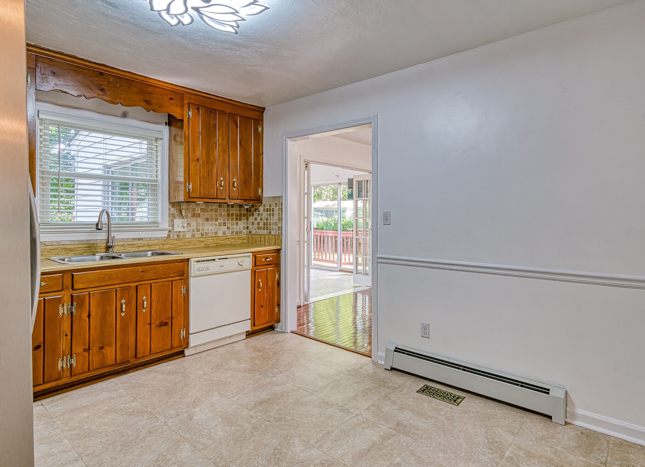 Building Photo - 21 Bayview Dr