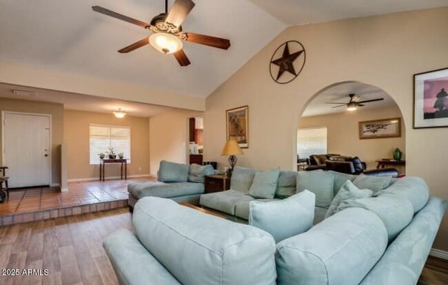 Building Photo - 4936 E Evans Dr