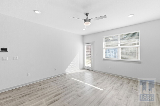 Building Photo - 8129 Linnie Ln
