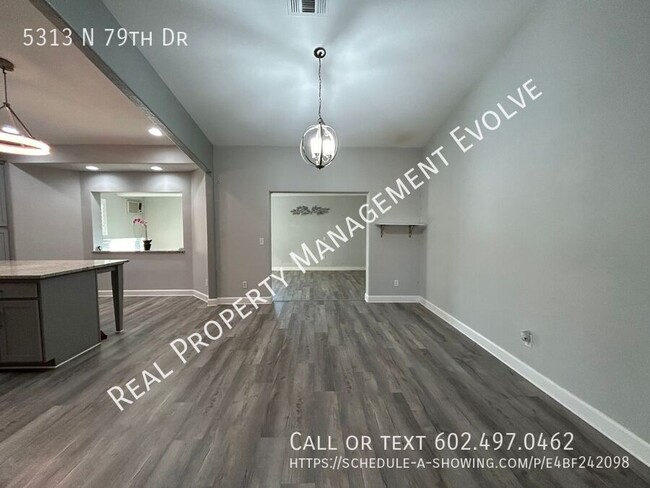 Building Photo - Spacious 5-bedroom home in Glendale!