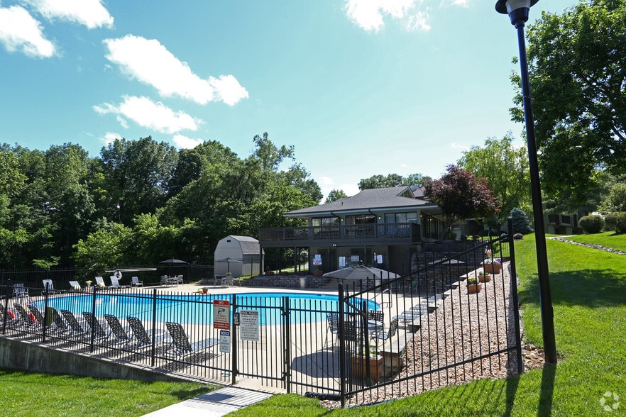 Stonegate Apartments 1424 Stoney Meadows Dr Manchester MO 63088