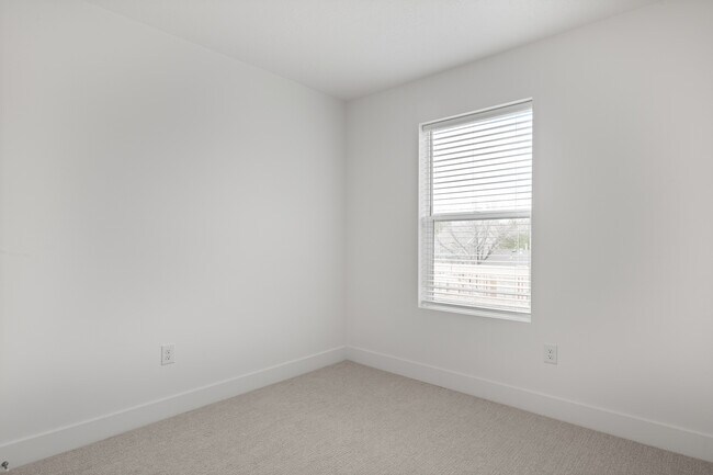 Building Photo - 3464 Forres Ct