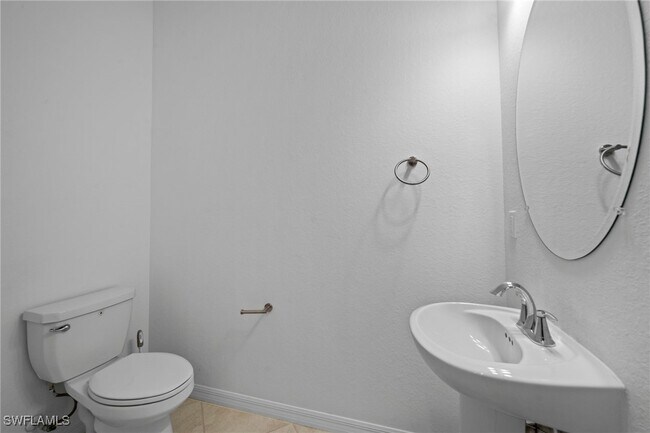 Building Photo - 2878 Blossom Wy