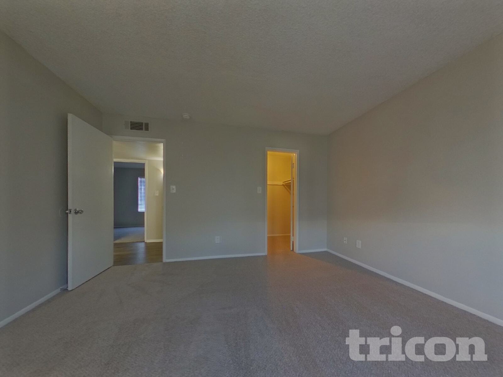 Building Photo - 3607 N 87th Ave