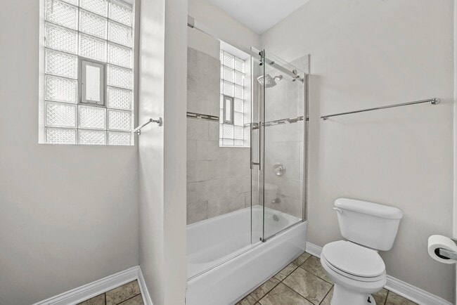 Building Photo - 1254 S Kildare Ave