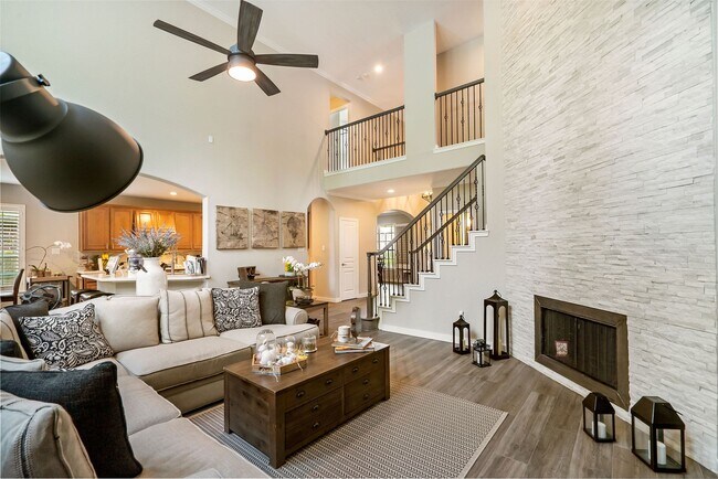 Building Photo - 6 Stickley Ct
