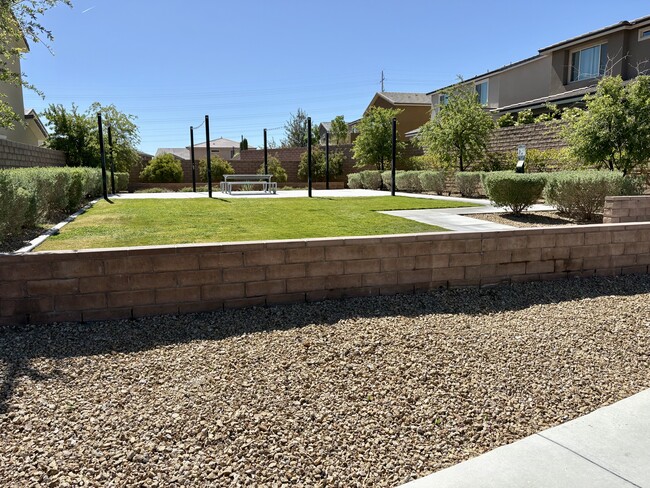 Building Photo - 2721 Regenerate Ln