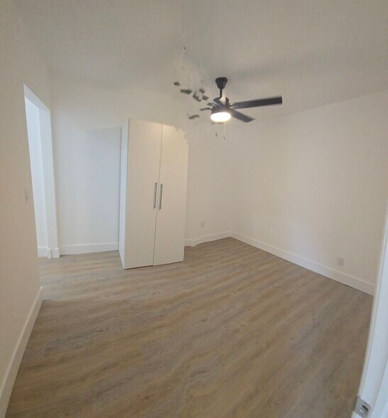 Building Photo - 9610 Johnson St