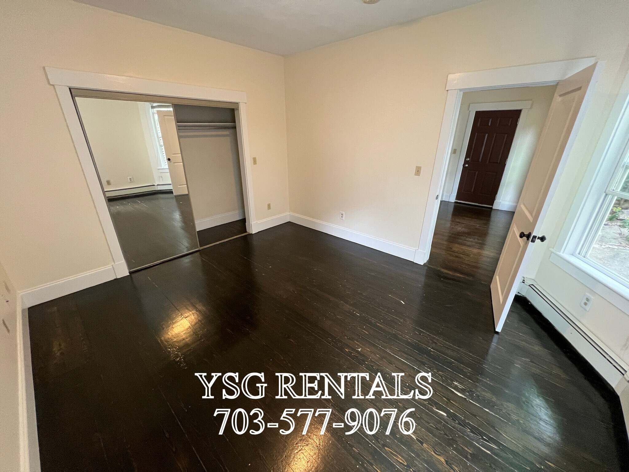 Building Photo - 4 Romar Ter