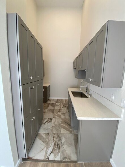 Building Photo - 3719 S Canfield Ave