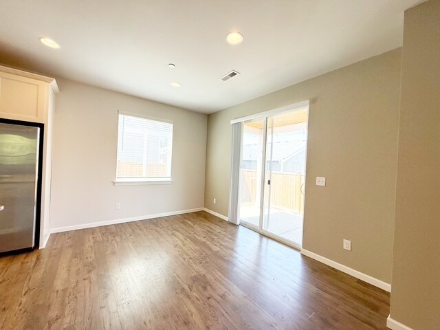 Building Photo - 4314 Andasio Loop SE