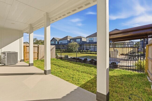 Building Photo - 14759 Slow River Ave