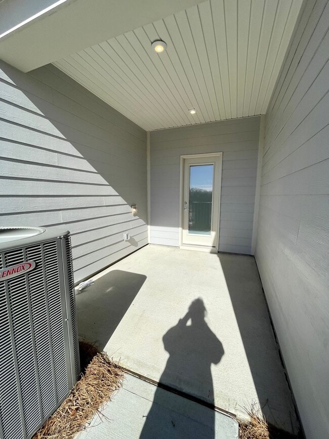 Building Photo - 3BR/2BA Townhome in Popular Pringle Towns