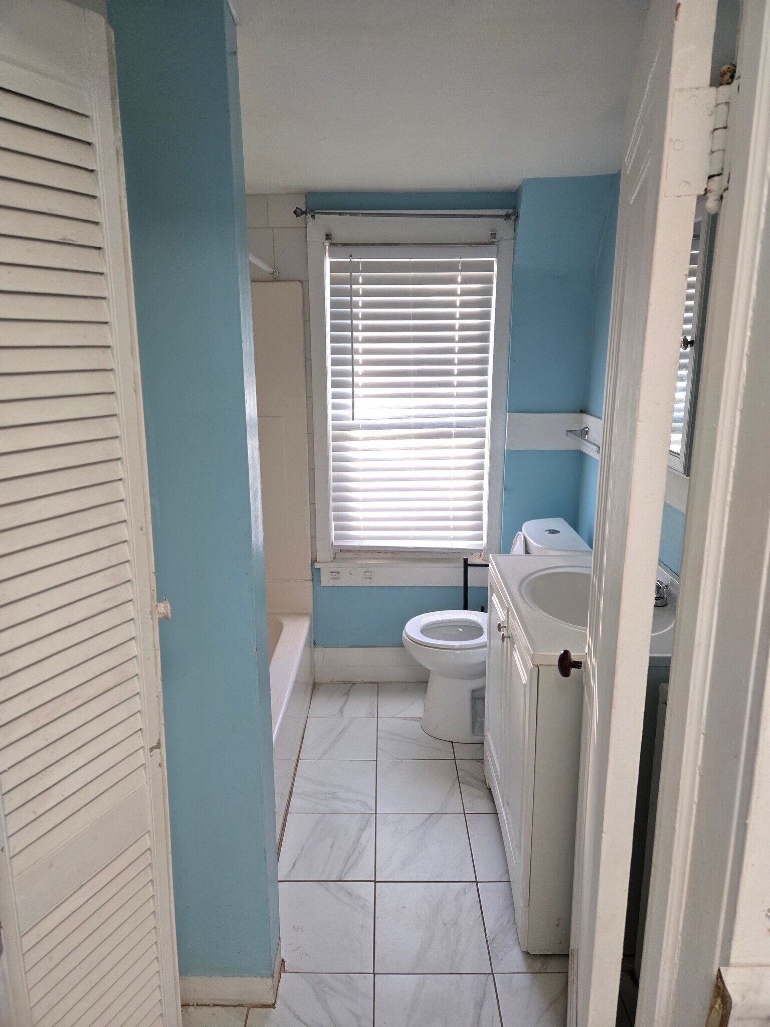 Building Photo - 15 Clubhouse Rd