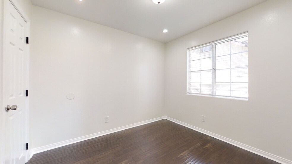 Building Photo - 121 S Rampart Blvd