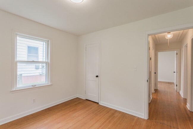 Building Photo - Single Level 3 Bedroom Home in East Ridge!