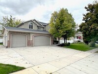 Building Photo - 863 W 2150 S