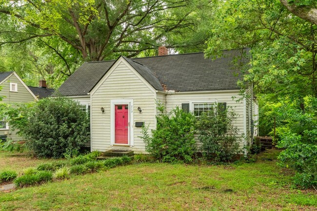 Building Photo - Beautiful Home in Trinity Park
