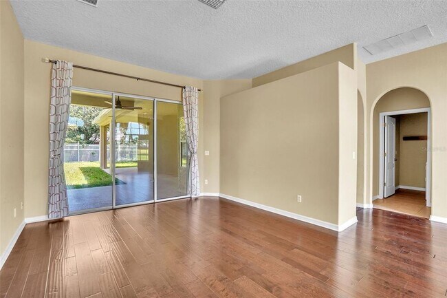 Building Photo - 10027 Hart Branch Cir