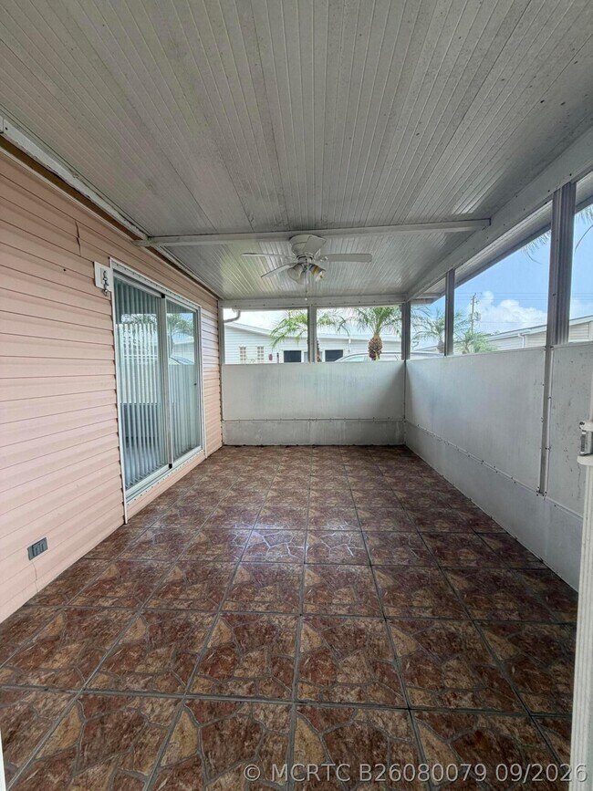 Building Photo - 8179 Sandwedge Terrace