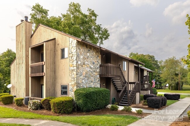 Building Photo - 712 Mallard Head Pl