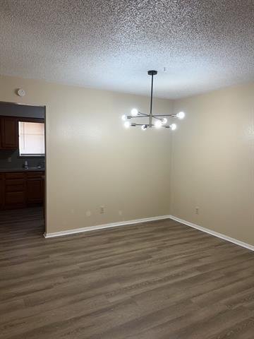 Building Photo - 806 Redbud Dr