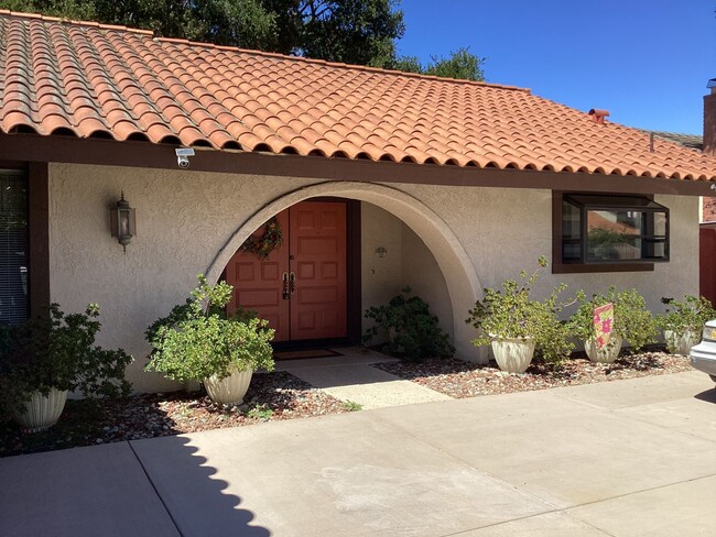 Building Photo - Beautiful Vandenberg Village Home