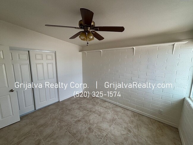 Building Photo - 3 Bedroom, 2 Bath House for Rent on the Eastside (Irvington/Kolb)