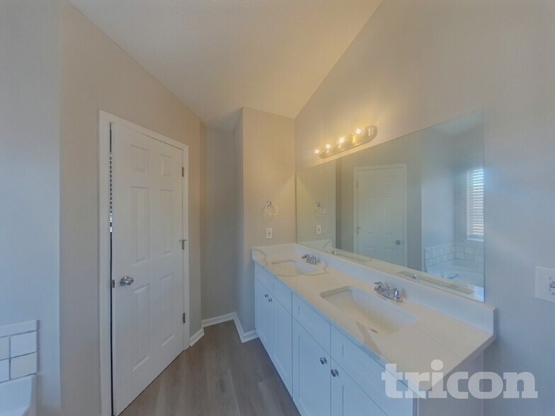 Building Photo - 4754 Clayton Crossing Ln