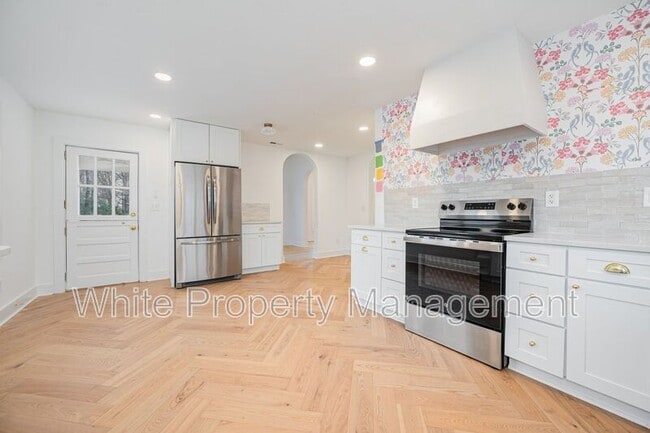 Building Photo - 3612 E Brief Rd