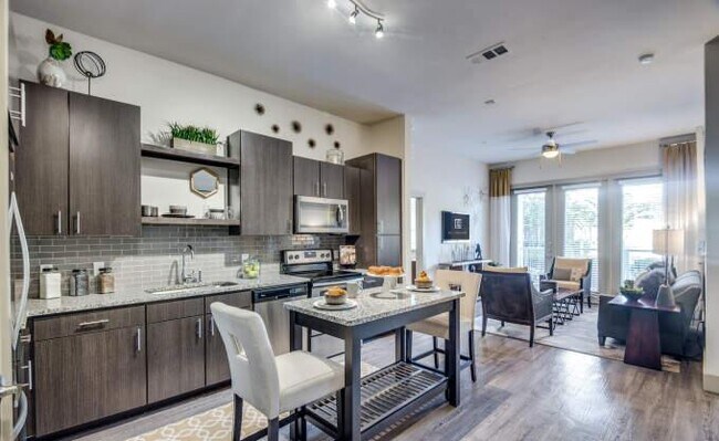 Building Photo - 3 bedroom in Spring TX 77373