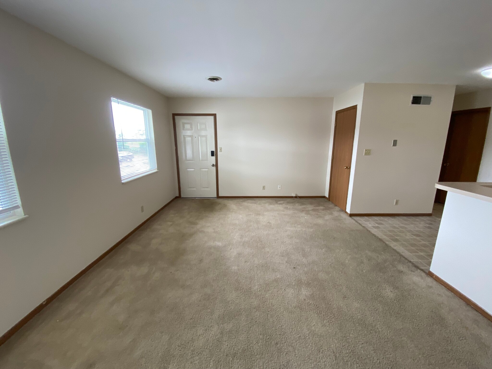 Building Photo - 114 Sandstone Ct