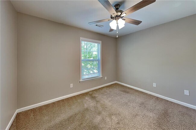 Building Photo - 3613 Aberdeen Way