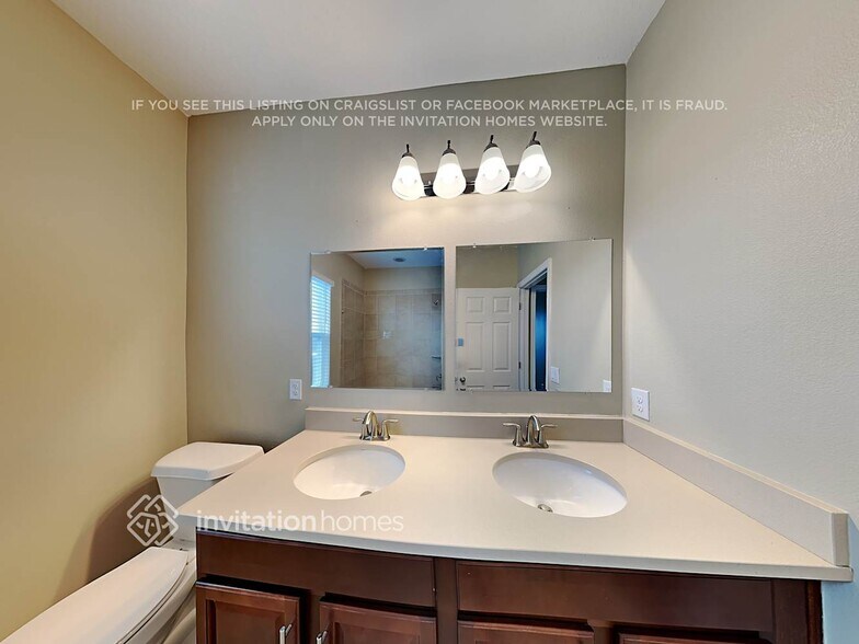 Building Photo - 1809 Castleton Dr