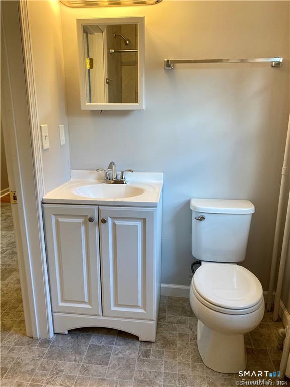 Building Photo - 497 High St