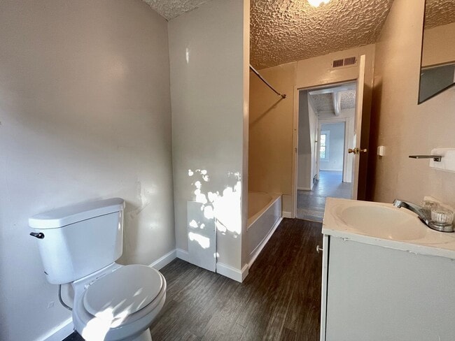 Building Photo - 58 Division St