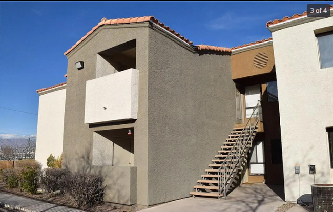 Building Photo - 3151 N Soaring Gulls Dr