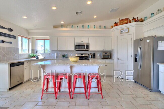 Building Photo - 304 Acoma Blvd S